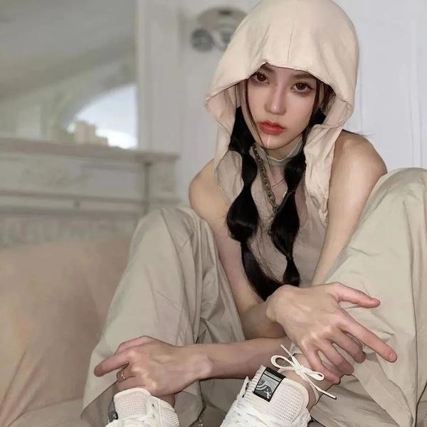 侦探佳安：锋利的刀刃